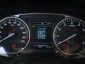 2016款1.5T 手动豪华型 中控区
