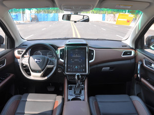 2016款1.5T 自动豪华型 内饰全景
