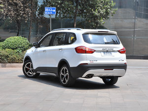2017款1.5T 自动智享型 左后45度