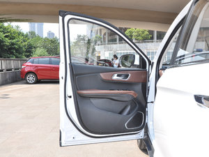 2017款1.5T 自动智享型 驾驶位车门