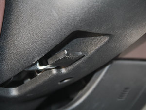 2017款1.3T 手动豪华型 空间座椅