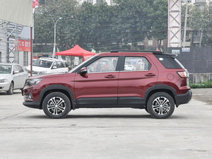 2017款1.3T 手动豪华型 正侧（左）