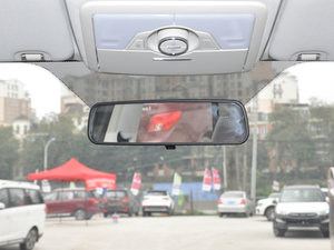 2017款1.3T 手动豪华型 车内后视镜