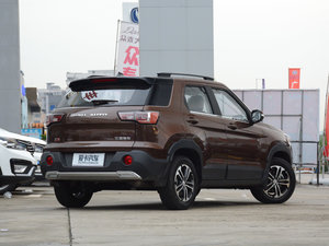 2017款1.3T 手动尊贵型 整体外观