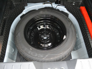 2017款1.3T CVT豪华型 备胎