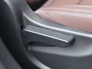 2017款1.3T 手动舒适型 空间座椅