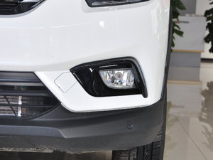 2017款1.3T CVT旗舰型 前雾灯