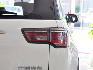 2017款1.3T CVT旗舰型 尾灯