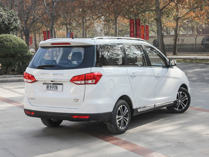 2017款1.5L 手动豪华型 整体外观