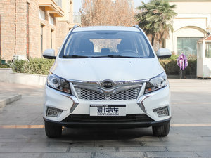 2017款1.5L 手动豪华型 正前