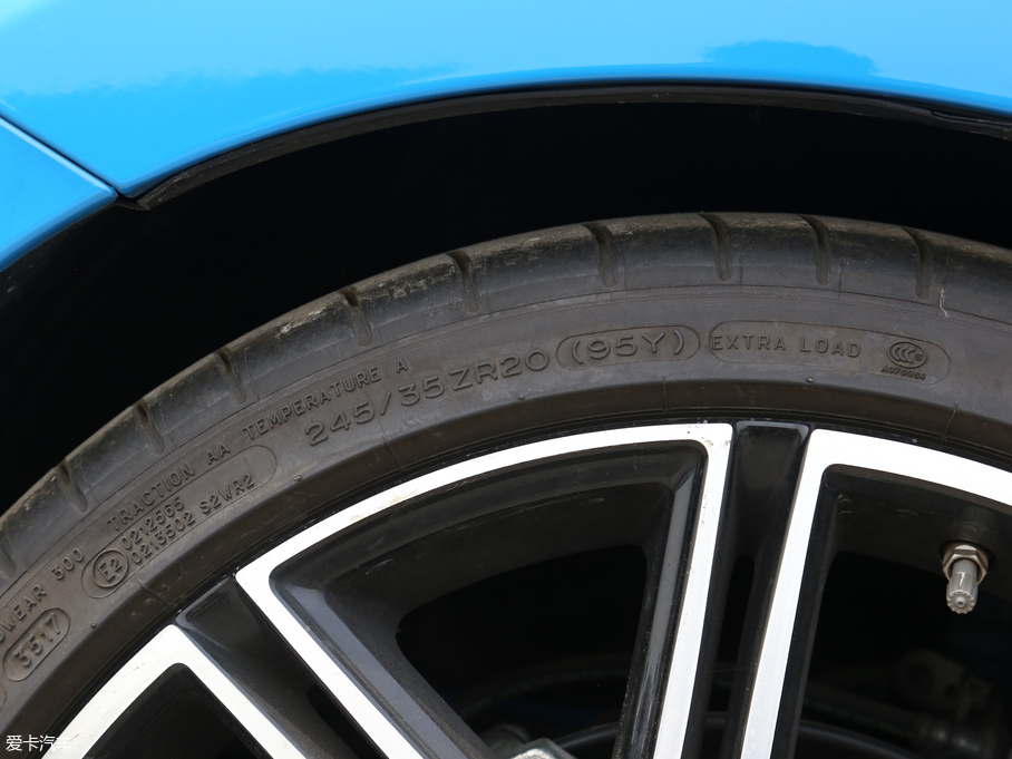 2018V60 Polestar 2.0T Polestar