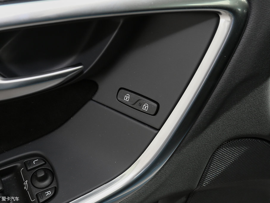 2017V60 Polestar 2.0T Polestar