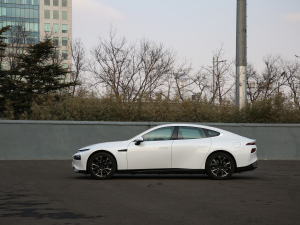 2020款670E 整体外观
