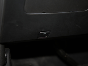2020款670E 驻车制动器