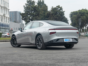2021款480N 左后45度