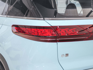 2021款G3i 460N 尾灯