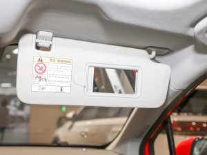 2021款550E 遮阳板（右）