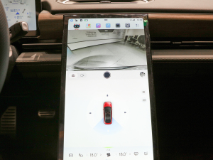 2021款550E 中控台显示屏