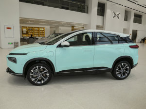 2022款G3i 460N 正侧（左）