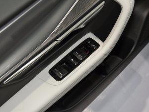 2023P7i 610 Max ܰ п؅^