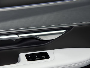 2023P7i 610 iܰ п؅^