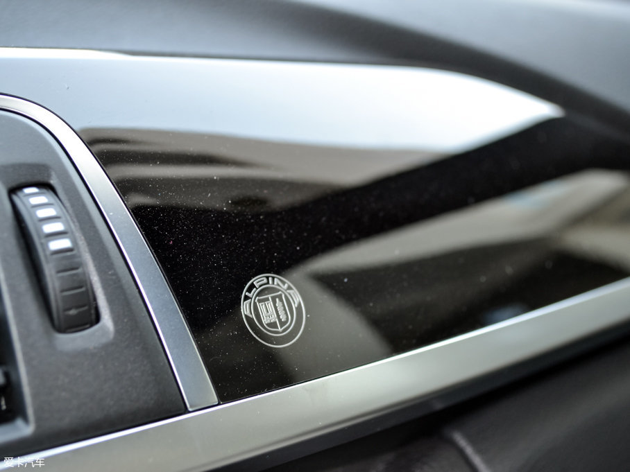 2017ALPINA B4 3.0T Ԅ