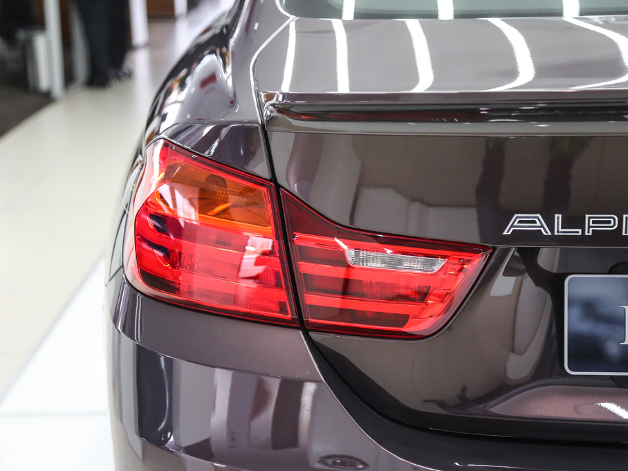 2017A(y)LPINA B4 3.0T Ԅ