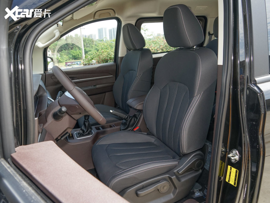 2023������M7 1.6L �L(zh��ng)�S��(chu��ng)���� 7��