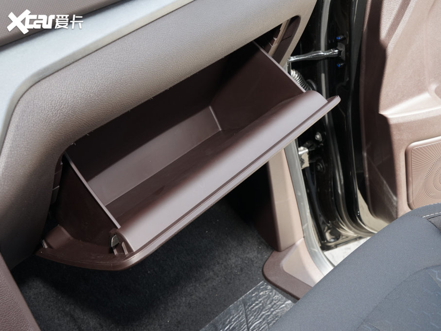 2023������M7 1.6L �L�S��(chu��ng)���� 7��