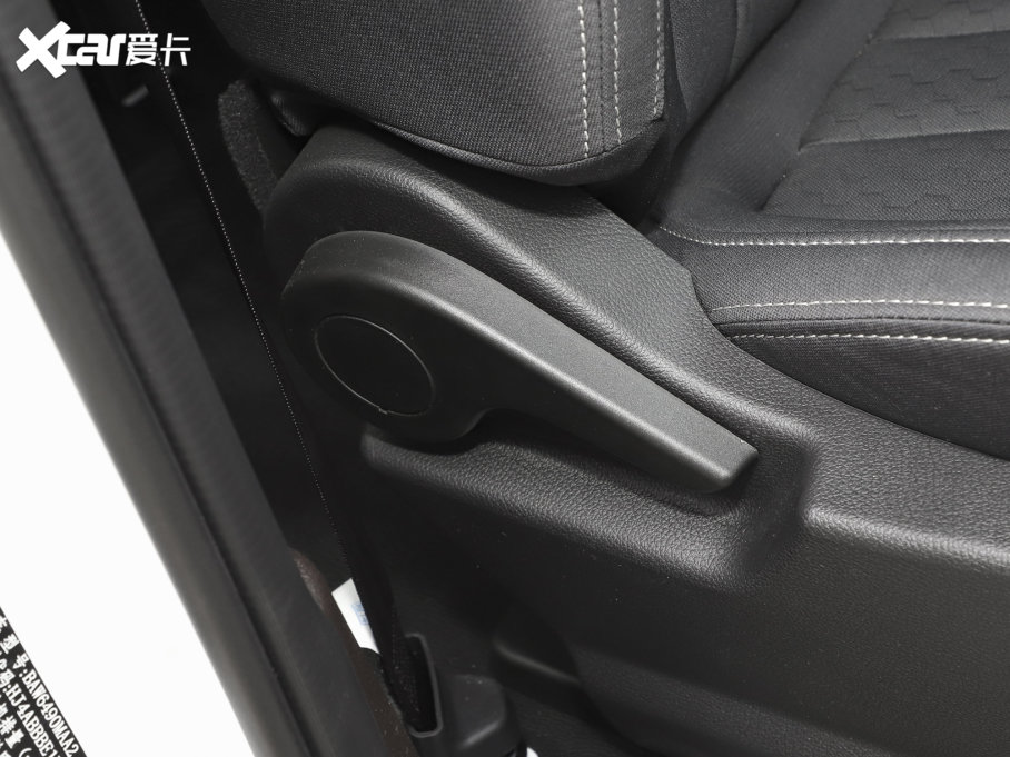 2023������M7 1.6L ��(bi��o)�S��(chu��ng)���� 5��