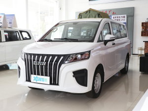 2023款1.6L 长轴创富型 7座 左前45度