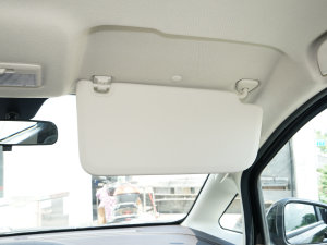2023款1.6L 长轴创享型 7座 遮阳板（右）