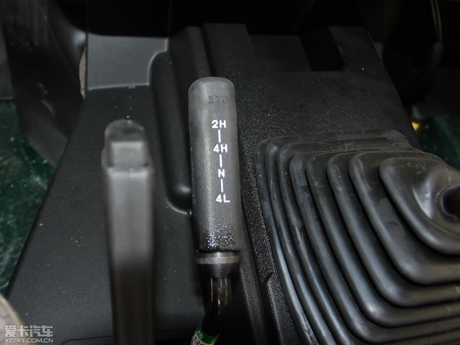 2010���(zh��n)�� 2.0L Ӳ픰�