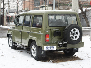 2010款2.0L 角斗士 整体外观