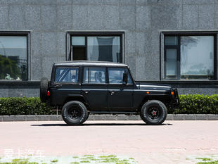 北京汽車制造廠2016款BJ212