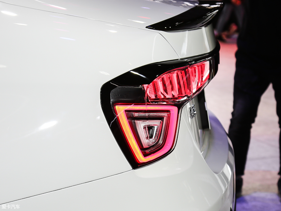 2019I(lng)03 PHEV 1.5T PHEV Pro