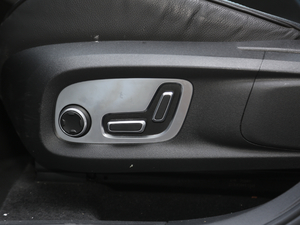 20191.5T PHEV Pro VI {{