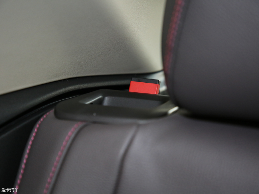 2019I(lng)02 ܰ 2.0TD (q) ҫPro (gu)VI