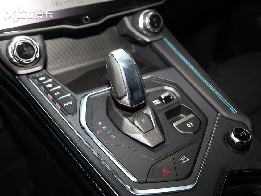 領克2020款領克05