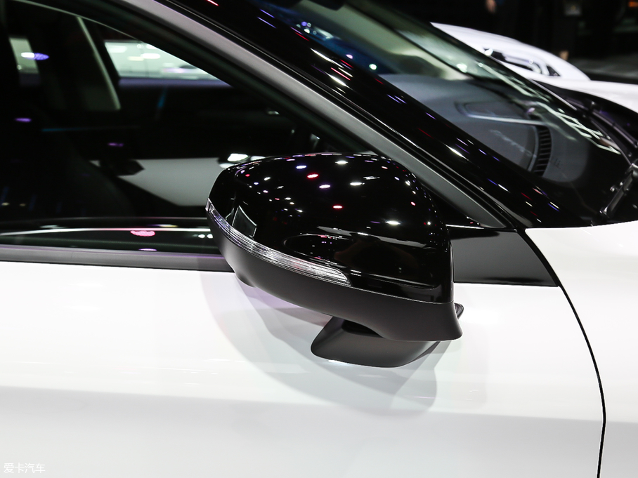 2019I(lng)02 PHEV 1.5T PHEV Pro