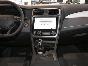 20192.0T 򌼃 VI п_