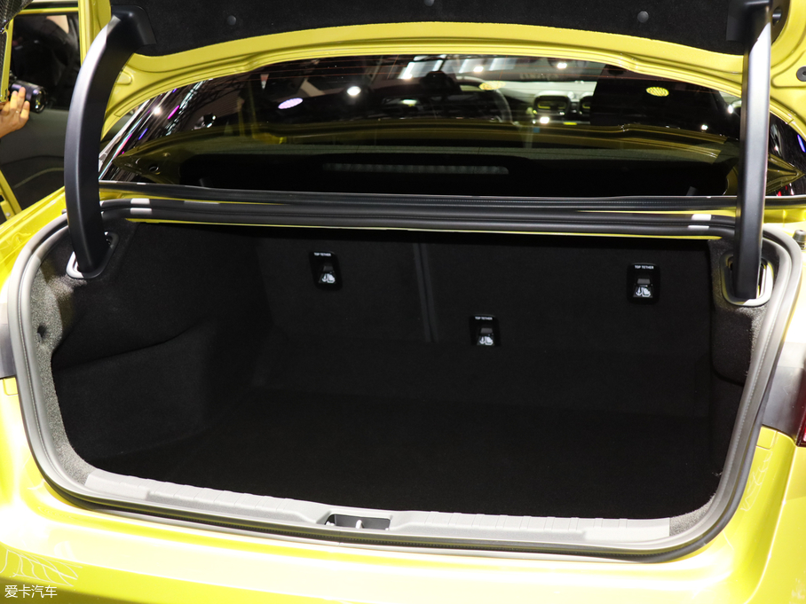 2019���I��03 03+ 2.0TD �Ԅ��������b��