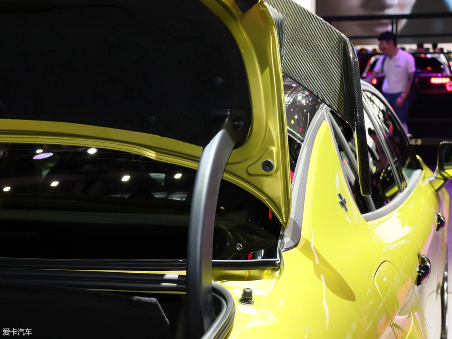 2019���I��03 03+ 2.0TD �Ԅ��������b��