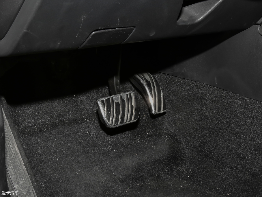 2019I03 03+ 2.0TD Ԅb