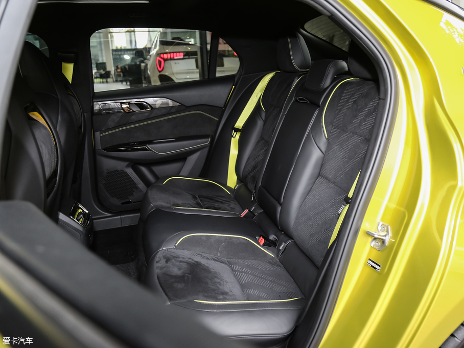 2019I03 03+ 2.0TD Ԅb