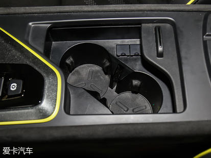 領克2019款領克03