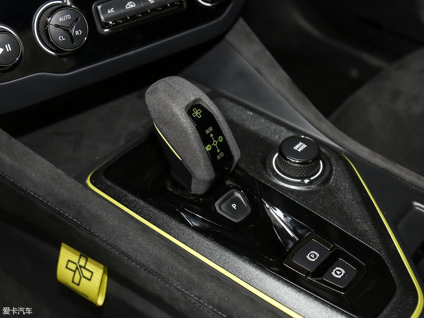 領克2019款領克03