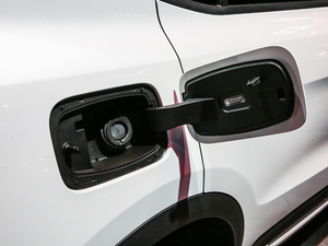 20202.0T 򌼃Pro VI w