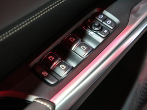 20202.0T 򌼃Pro VI {܇ƅ^	