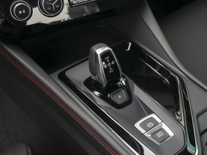 2020款1.5T DCT两驱劲版 换挡杆